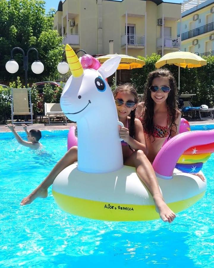 Hotel Prestigio تْشيزيناتيكو المظهر الخارجي الصورة