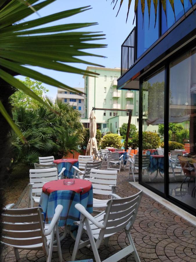 Hotel Prestigio تْشيزيناتيكو المظهر الخارجي الصورة