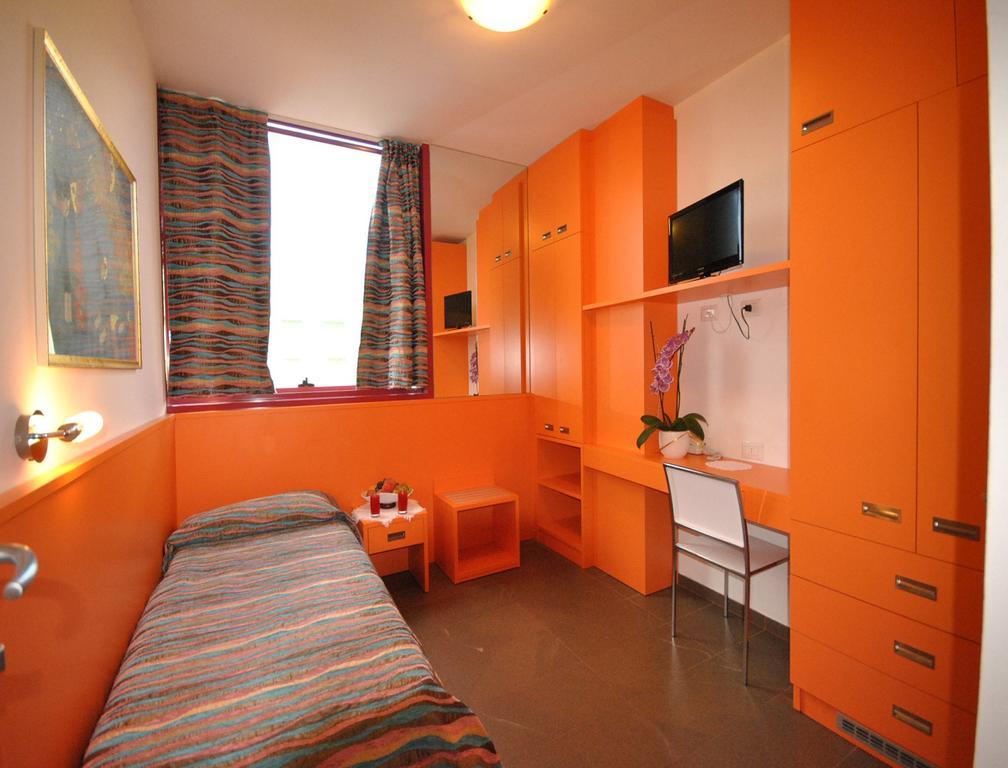 Hotel Prestigio تْشيزيناتيكو المظهر الخارجي الصورة